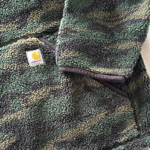 Carhartt Green Camouflage Fleece Jacket - Picture 2 of 8